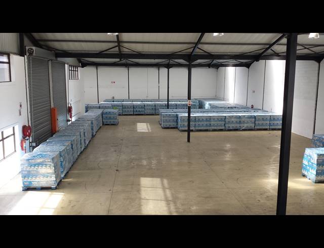 1,110M² FACTORY TO LET IN SAXON INDUSTRIAL